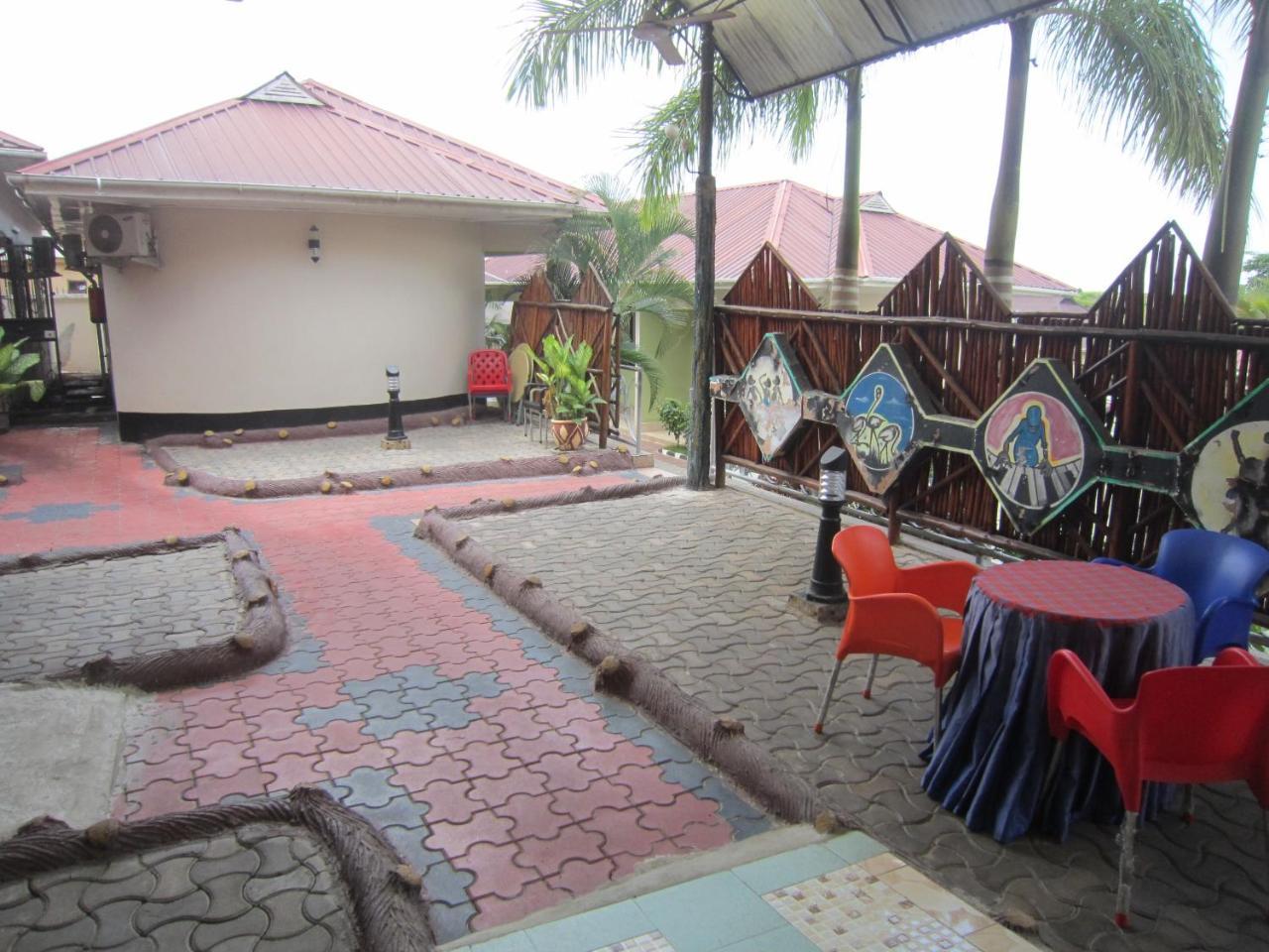 Jakicha Motel Dar es Salaam Exteriér fotografie