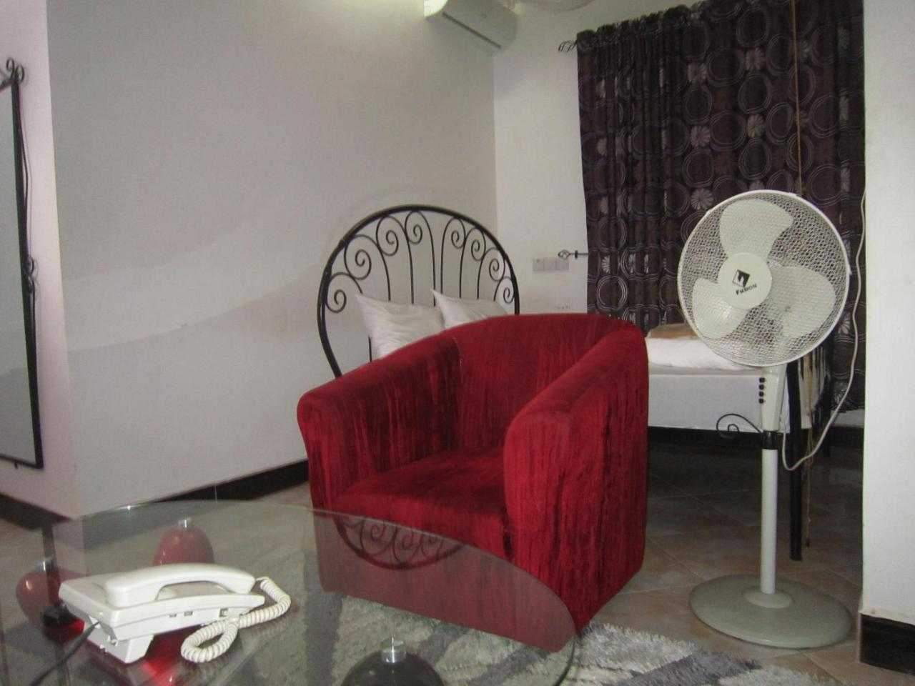 Jakicha Motel Dar es Salaam Exteriér fotografie